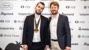 El Entrenador de Nepomniachtchi dijo que el partido con Carlsen…