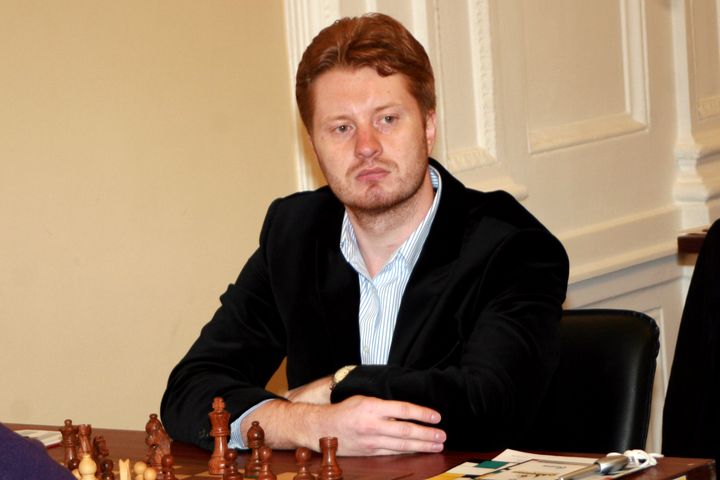 Gran Maestro Vladimir potkin Entrenador de Ian Nepomniachtchi