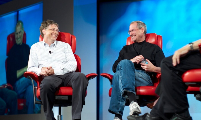 Bill Gates aprueba el código de vestimenta de la FIDE, Steve Jobs no
