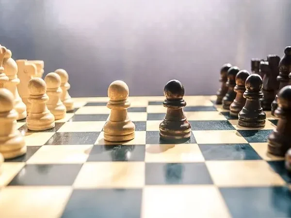 Del Classical al bullet, las distintas variantes del ajedrez explicadas por el GM David Howell