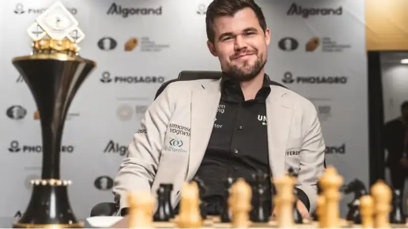 Magnus-Carlsen-Chess