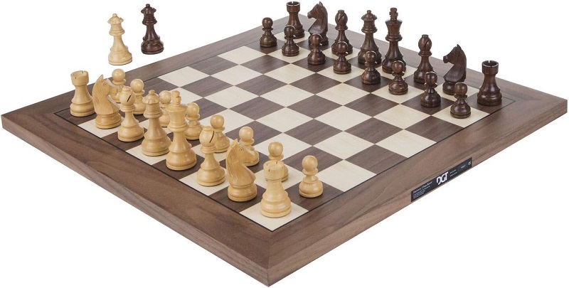 Juegos de Ajedrez, set de ajedrez completo, tablero y piezas.