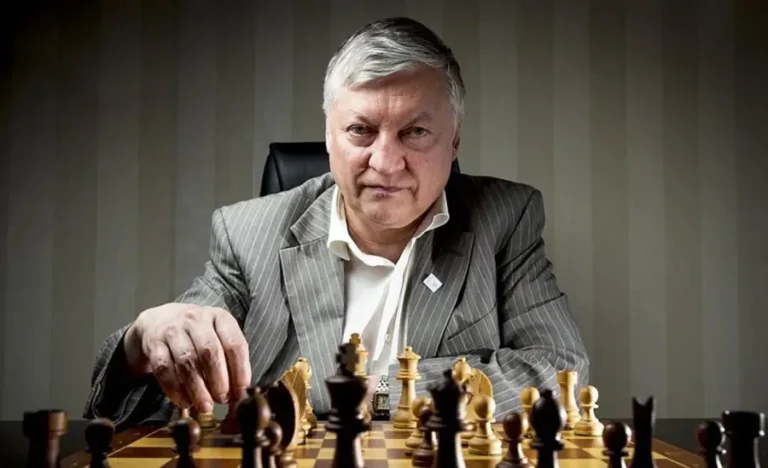 Biografía de Anatoly Kárpov