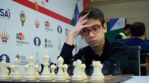 Ilustración de faustino oro deslumbra en los desempates de la copa del mundo fide en  ajedrez
