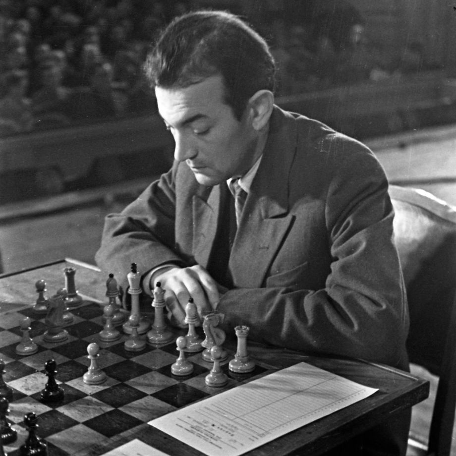 Victor Korchnói La idea que convirtió a Anatoly Karpov en campeón del mundo. ¡Nadie había jugado así antes!