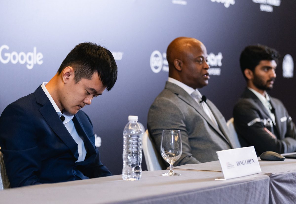 Gukesh contraataca para empatar el Campeonato Mundial de la FIDE 4 Gukesh contraataca para empatar el Campeonato Mundial de la FIDE