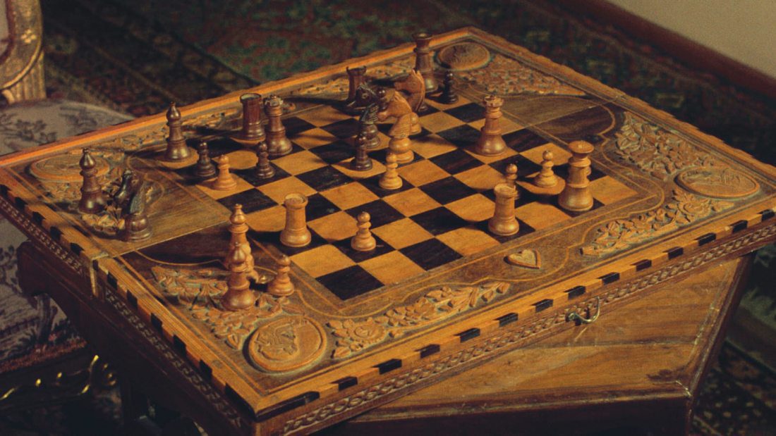 Rescatando los sonidos y las imágenes del clásico perdido del cine iraní “Chess of the Wind” 2 Rescatando los sonidos y las imágenes del clásico perdido del cine iraní “Chess of the Wind”