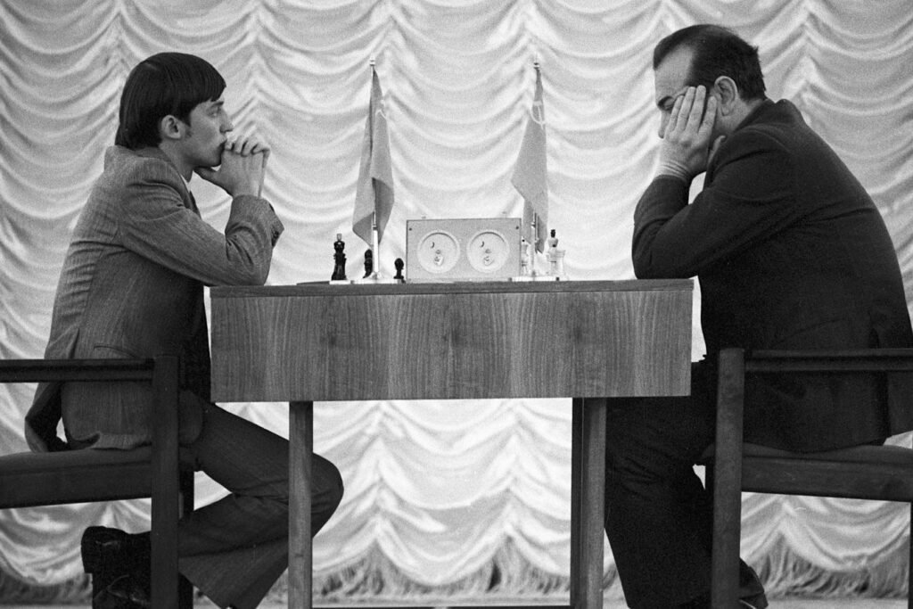 Ilustración de la idea que convirtió a anatoly karpov en campeón del mundo. nadie hab ajedrez