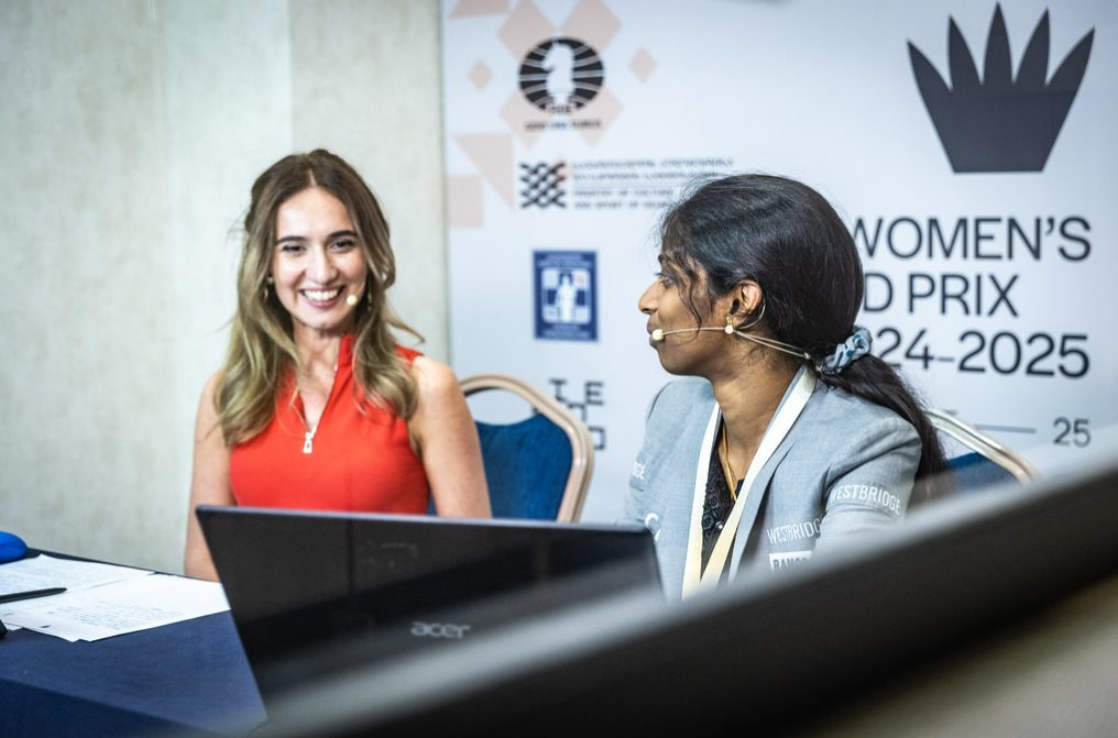 Vaishali Rameshbabu es la única ganadora en la Ronda 3 del WGP Tbilisi 15 Vaishali Rameshbabu es la única ganadora en la Ronda 3 del WGP Tbilisi