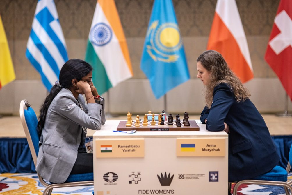 Bibisara Assaubayeva emerge como única líder tras la séptima ronda 9 Bibisara Assaubayeva emerge como única líder tras la séptima ronda