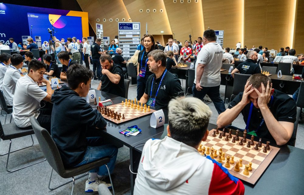 Magnus Carlsen lleva a WR Chess hacia la corona por equipos del World Blitz 10 Magnus Carlsen lleva a WR Chess hacia la corona por equipos del World Blitz