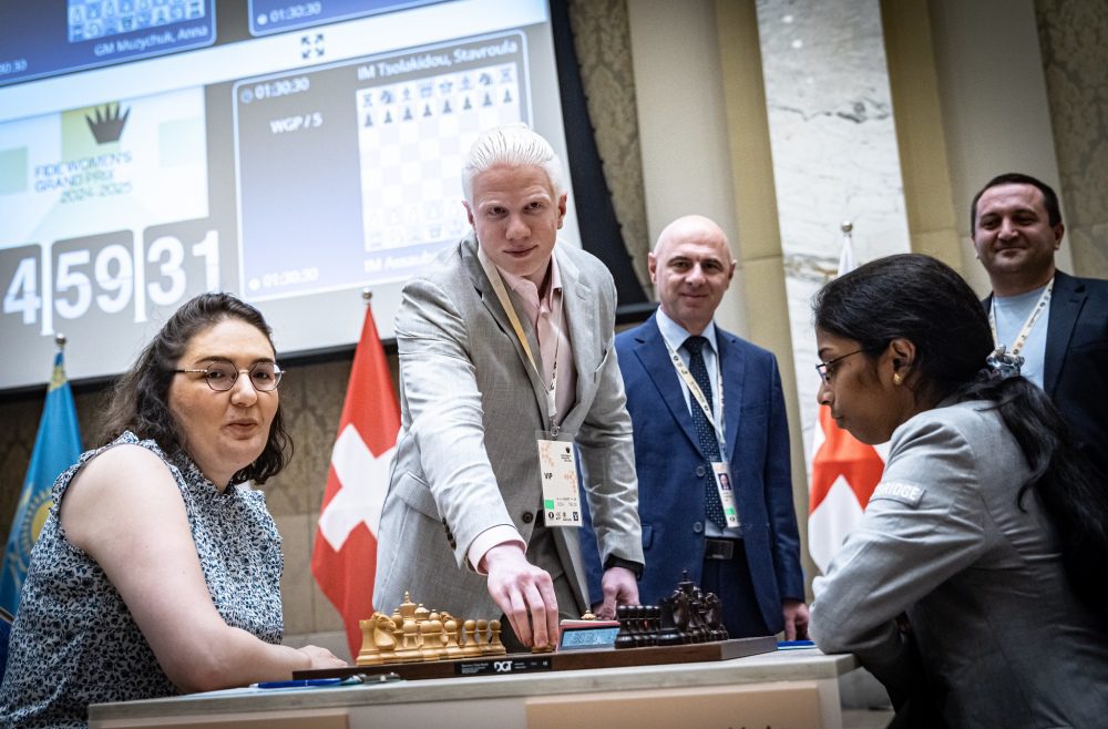 Kashlinskaya y Assaubayeva empatadas en una ronda de oportunidades perdidas 2 Kashlinskaya y Assaubayeva empatadas en una ronda de oportunidades perdidas