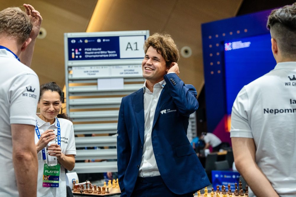 Magnus Carlsen lleva a WR Chess hacia la corona por equipos del World Blitz 5 Magnus Carlsen lleva a WR Chess hacia la corona por equipos del World Blitz