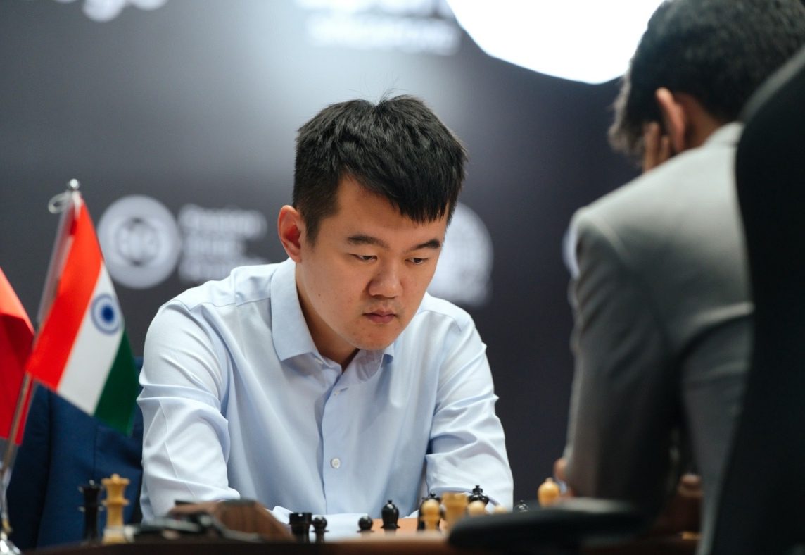 Ding Liren derrota a Gukesh en el primer juego de la lucha por el título 2 Ding Liren derrota a Gukesh en el primer juego de la lucha por el título