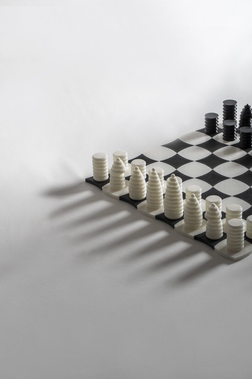 +- Juego de ajedrez 3 +- Juego de ajedrez