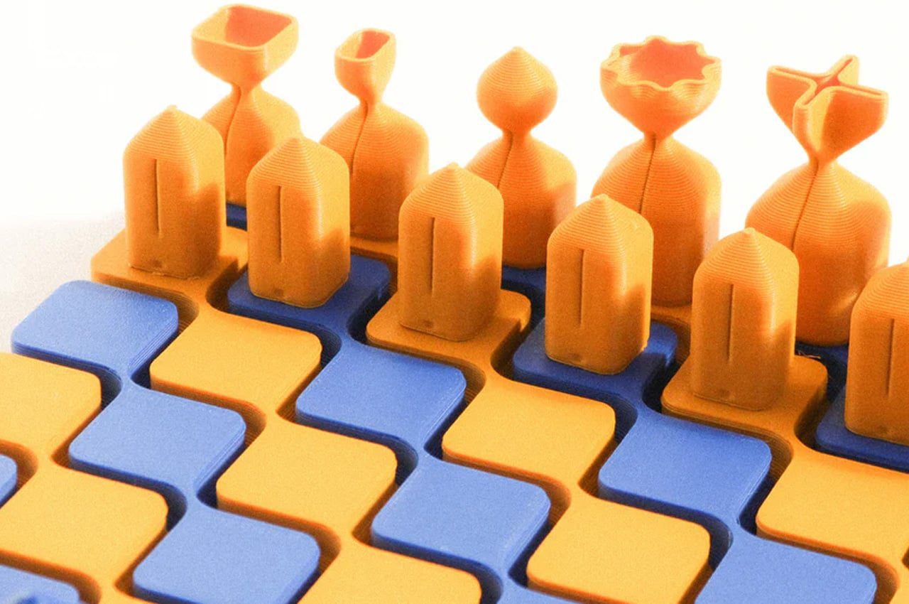 Juego de ajedrez impreso en 3D rinde homenaje a la invasión de Ucrania con un conmovedor diseño con temática de guerra 5 Juego de ajedrez impreso en 3D rinde homenaje a la invasión de Ucrania con un conmovedor diseño con temática de guerra