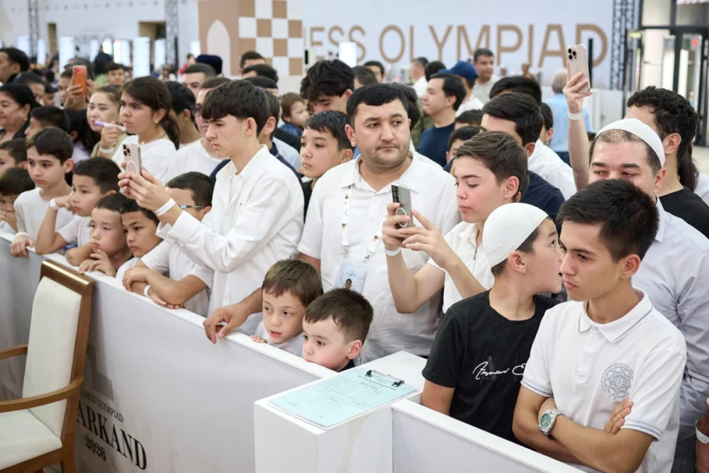 Olimpiada Día 5: Los equipos locales brillan en la Ruta de la Seda 2 Olympiad Day 5: Home teams thrive along the Silk Road
