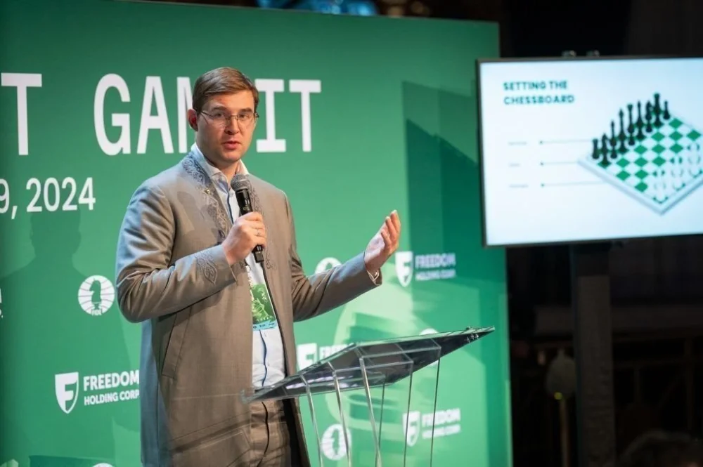 Timur Turlov presidente de la FIDE: 7 ejes del plan vital Timur Turlov presidente de la FIDE: 7 ejes del plan vital