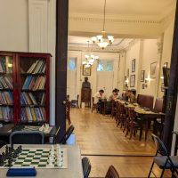 Ilustración de el ajedrez en nueva york un recorrido por parques, clubes e historia ajedrez