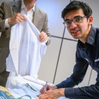 Imagen ilustrativa sobre anish giri critica la falta de creatividad en carlsen y kasparov en ajedrez