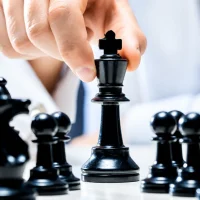 La Extracción del Rey en Ajedrez: Técnicas de Caza y Ataque al Rey